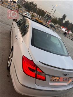 هیوندای جێنسس